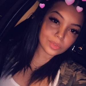 Meet your Posher, Cierra